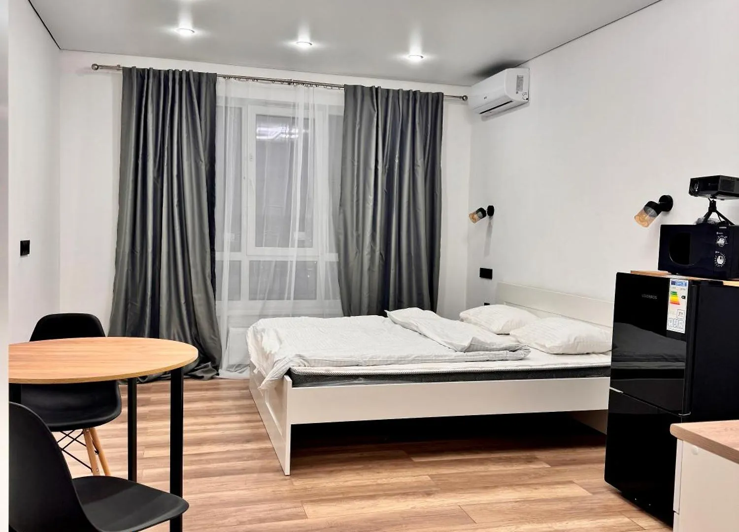 1 Комнатная Студия С Кинотеатром 1В Apartment Almaty